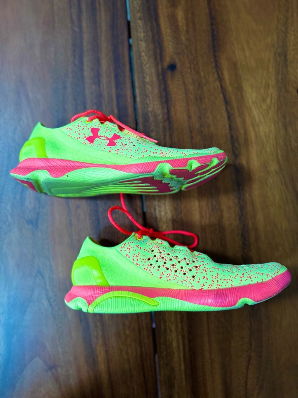 Under Armour Neon Lime & Hot Pink Training Speedform Apollo